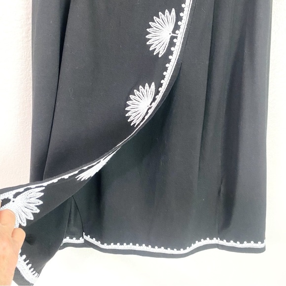 Chico’s Black Embroidered Skirt Size 12 - Picture 2 of 7